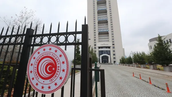 Ağustos Dış Ticaretinde İhracat 23,4 Milyar Doları Aştı, Açık Genişledi