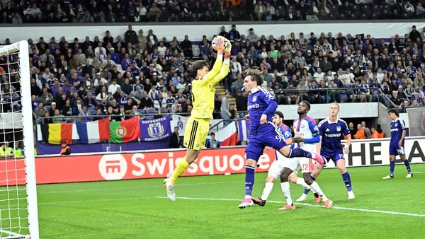 Avrupa Ligi'nin ilk haftası: Benfica deplasmanda Milan'ı devirdi