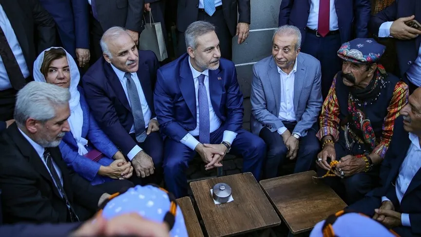 Bakan Fidan'dan Diyarbakır'a tarihi ziyaret