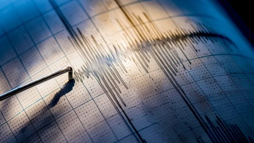 Endonezya'da Cava Adası'nda 6,6 Büyüklüğünde Deprem