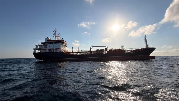 Marmara'da Gemi Faciası: Batan Gemideki 10 Kişilik Mürettebattan Haber Alınamıyor