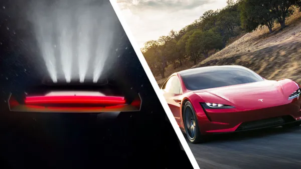 Tesla Roadster Tanıtımı: 9 Yıllık Bekleyiş ve Sahne Şovu Eleştirisi