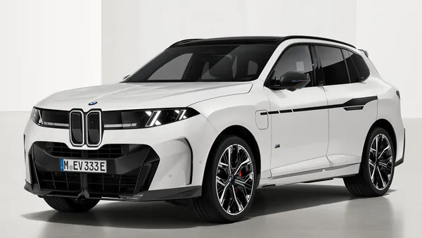 Yeni BMW X5'e Karbon Fiber Spor Dokunuşu