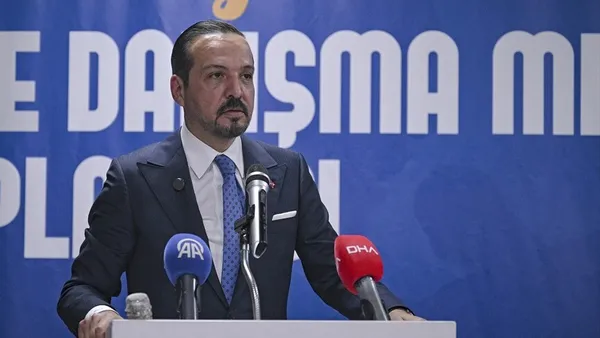 Zorlu’dan Türk dünyası ve seçim mesajları